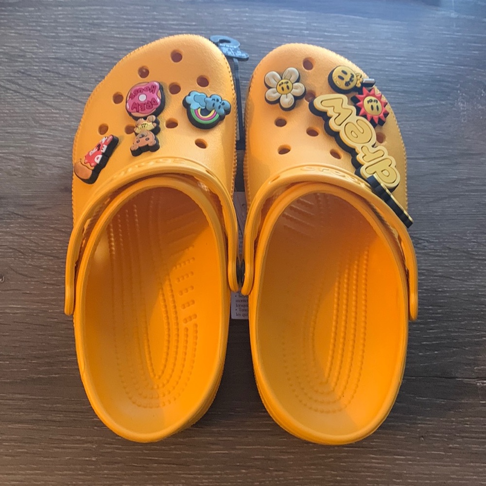 *LIMITED EDITION* JUSTIN BIEBER CROCS